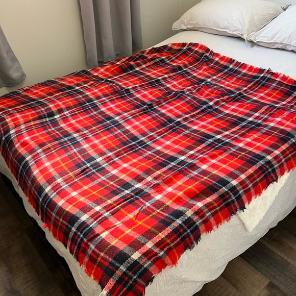 Blanket Scraf - Picture 2 of 2